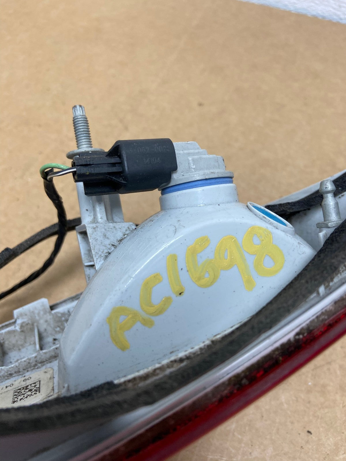 2012 to 2014 Ford Focus Sedan Right Passenger Inner Tail Light Oem AC1698 LK6