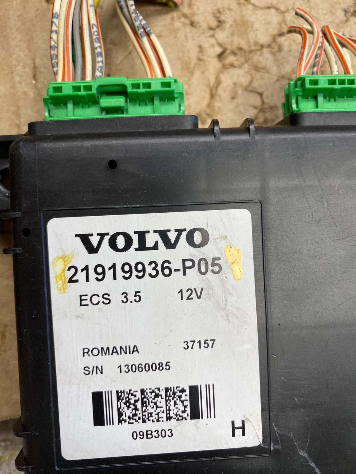 Volvo VNL 21919936-P05 Cab Control Module AC46063