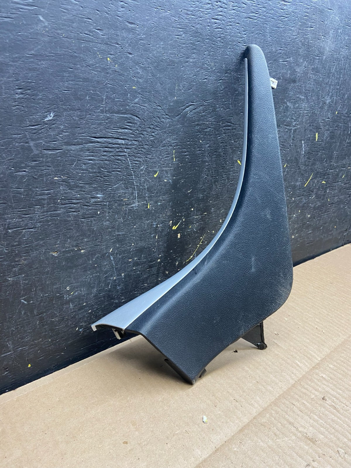 2011 2014 Hyundai Sonata Center Console Upper Left Trim Molding Bezel U6004 DG3