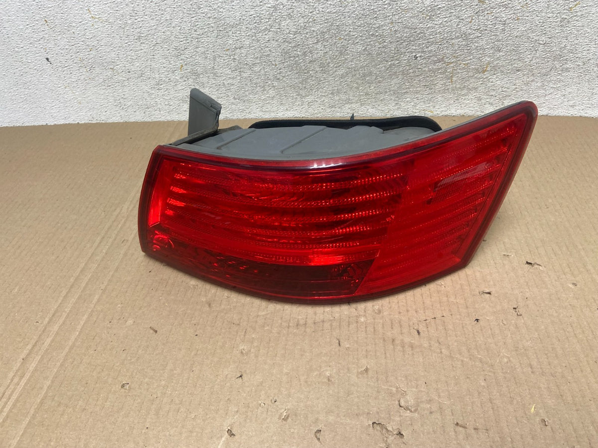 2009 to 2010 Hyundai Sonata Right Passenger Side Tail Light AI9485 LK0