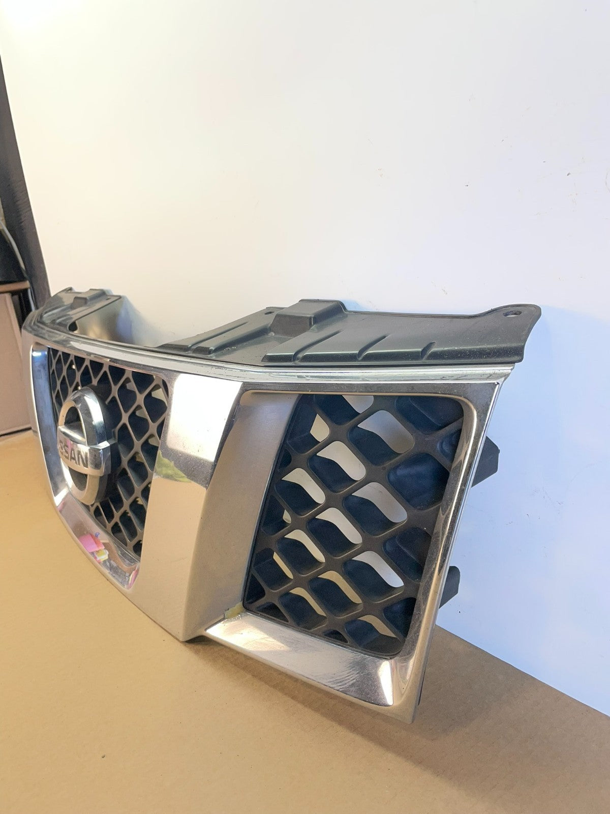 2005 2006 2007 Nissan Pathfinder Chrome Front Upper Grill Grille AG7540 DG1