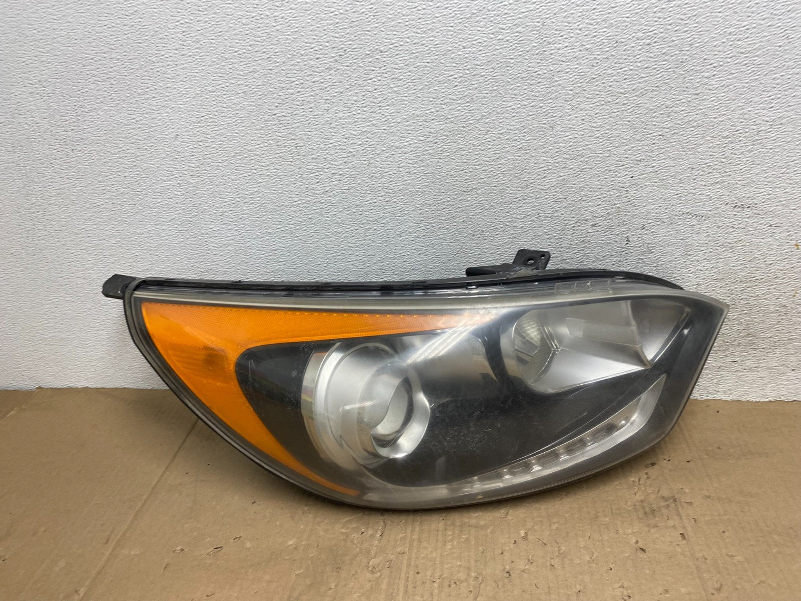 2012-2017 Kia Rio Hatchback Right Passenger LED Projector Headlight AE9225 DG0