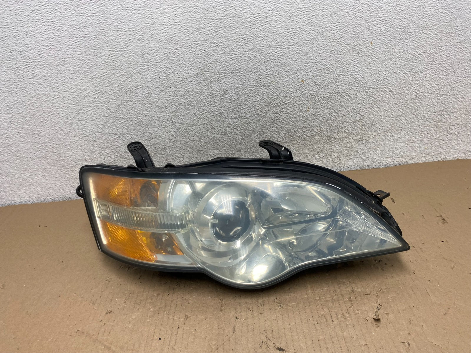 2006 to 2007 Subaru Legacy Right Passenger RH Side Headlight AF3213 DW0