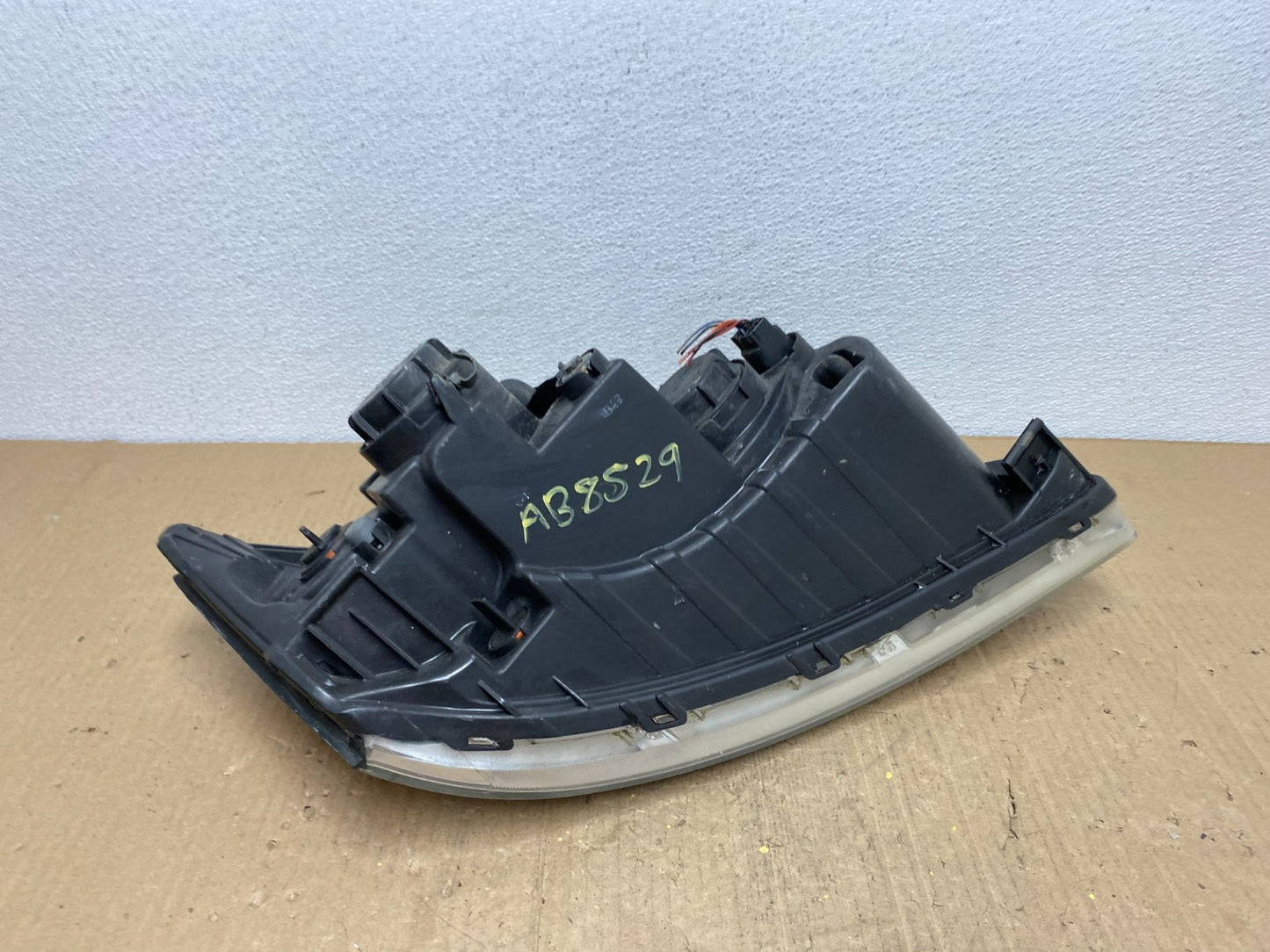 2009 - 2010 Hyundai Sonata Left Driver LH Side Headlight Halogen Oem AB8529 DW7