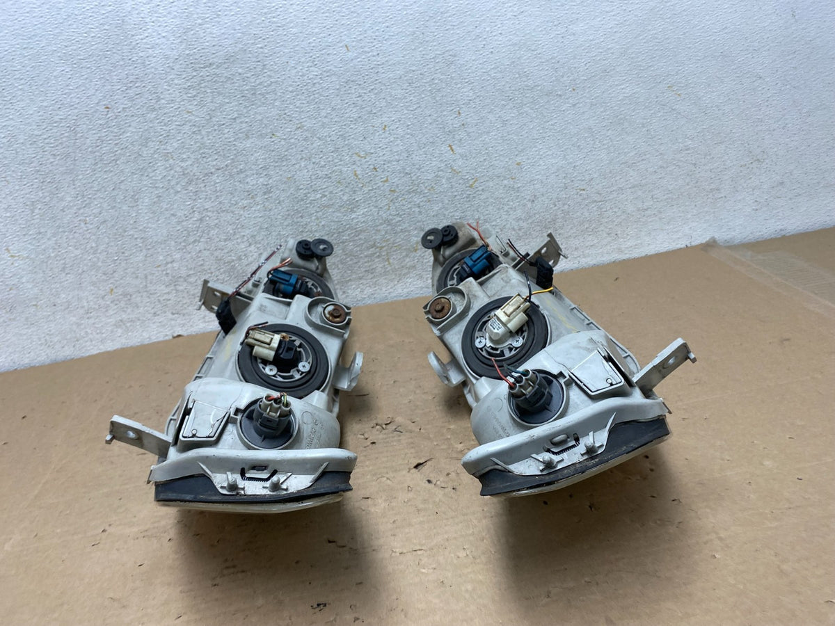 1998 to 2002 Honda Accord Left+Right Set Side Headlights AI1004 DW8