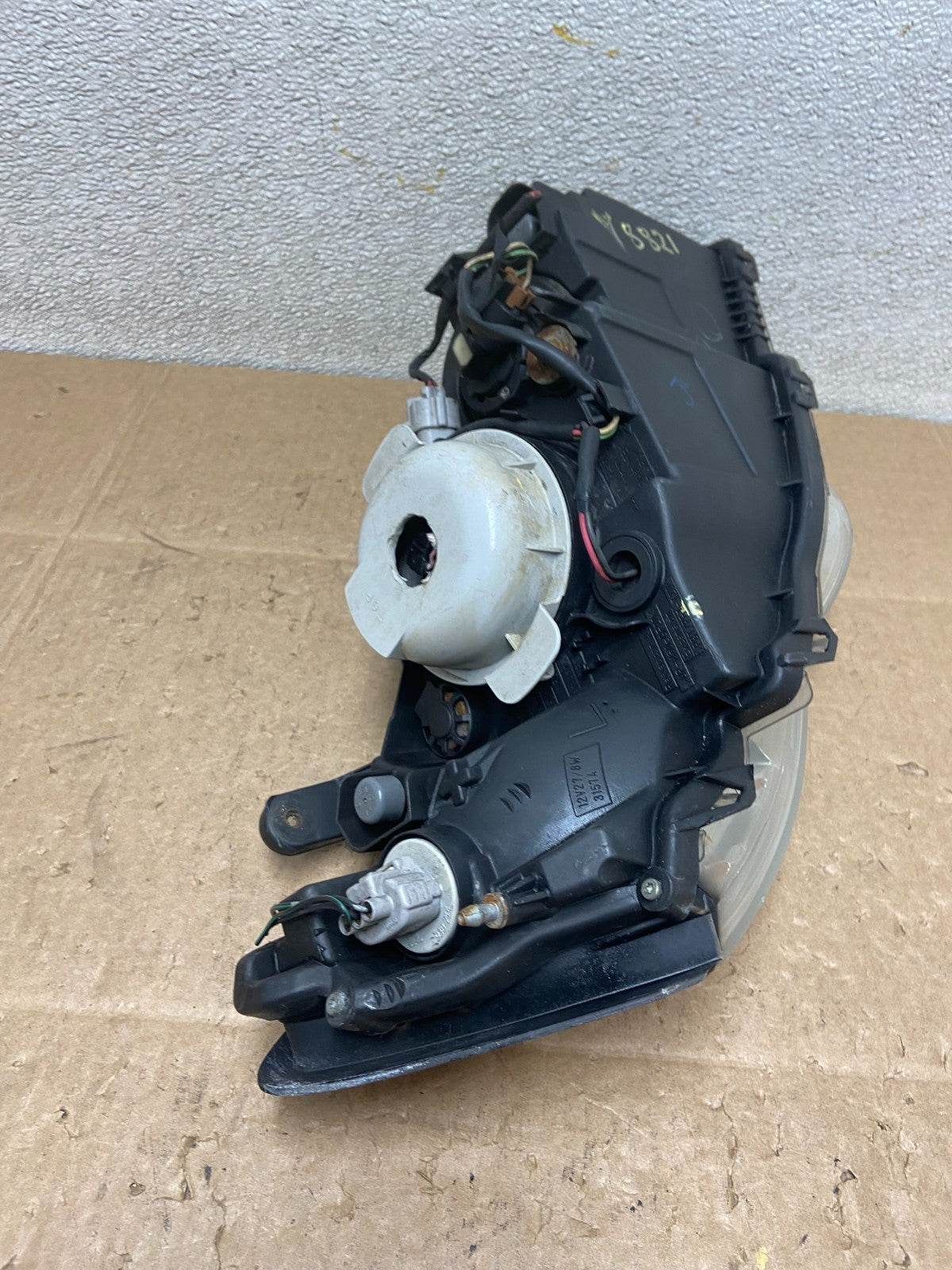 2006 to 2007 Subaru Legacy Left Driver LH Side Headlight Oem Y8821 DW7