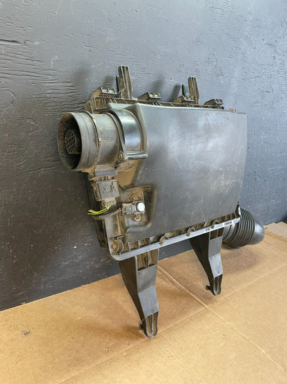 2010 to 2018 Mercedes-Benz Sprinter 2500 3.0L Air Cleaner Box ae0891 DG2