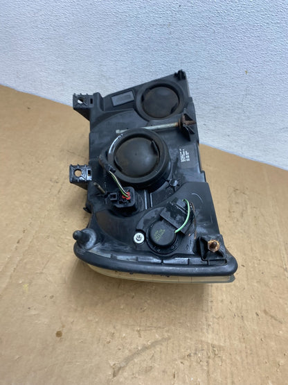 2003 - 2006 Ford Expedition Left Driver LH Side Headlight Halogen AD1315 DW8