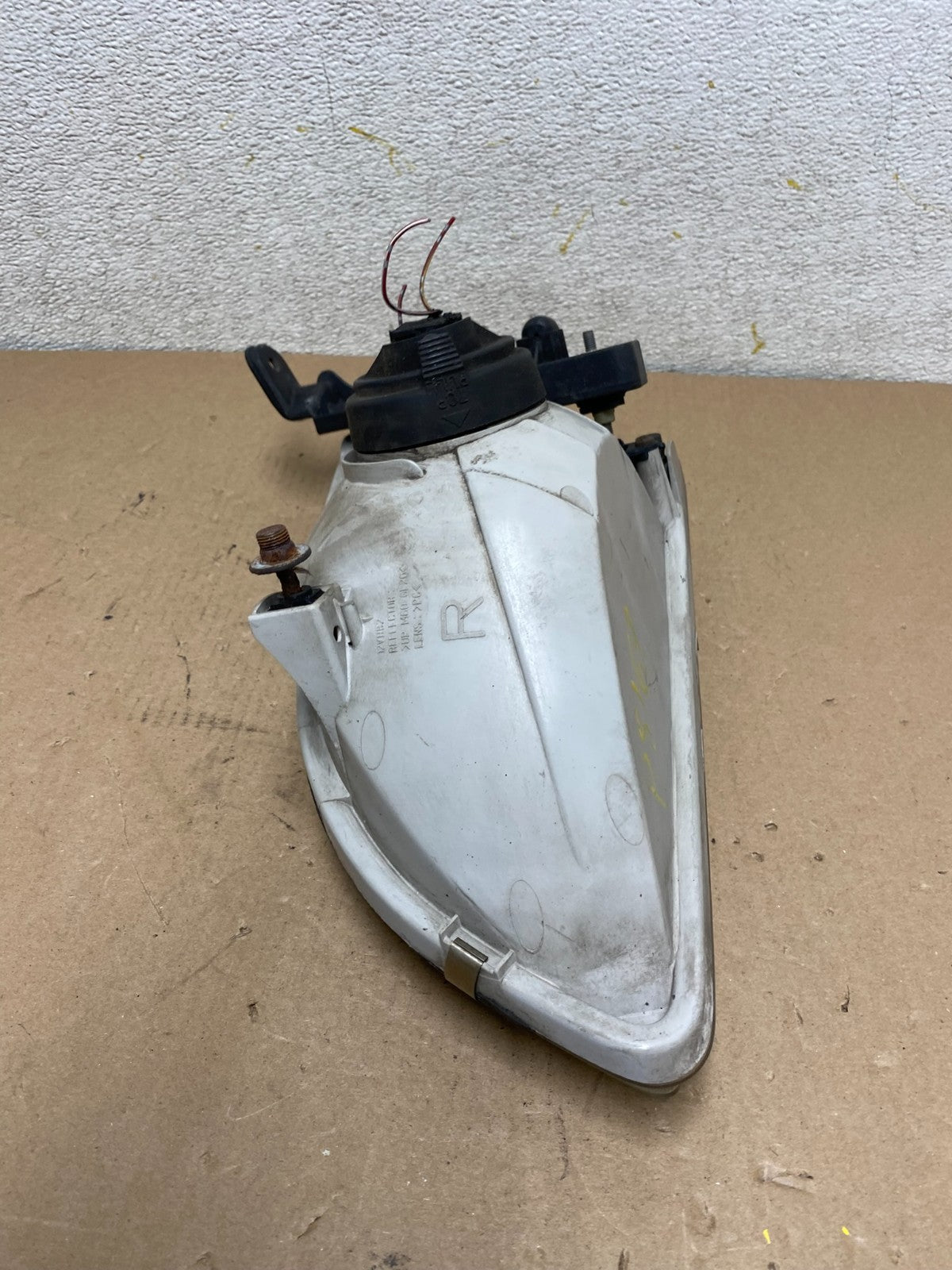 2001 2002 2003 Toyota Sienna Right Passenger Rh Side Headlight Halogen P8167 DW10