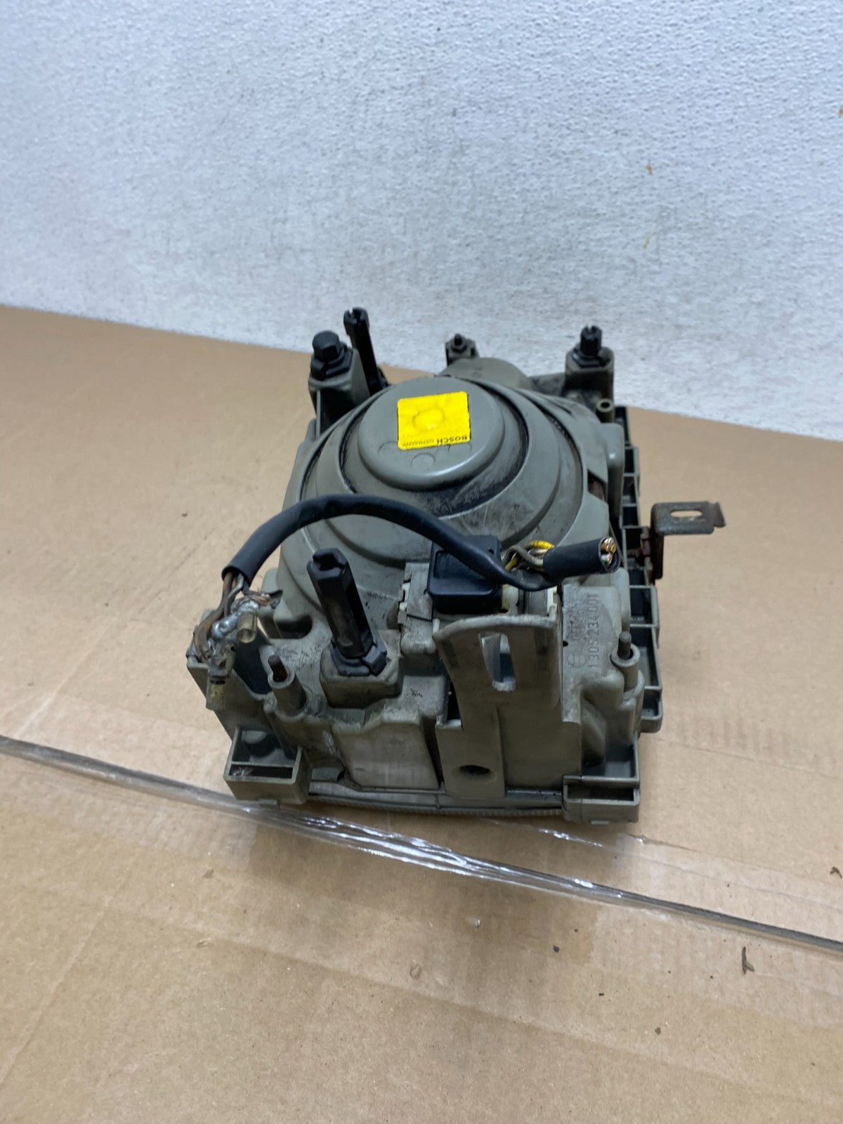 1981-1985 Mercedes 300SD 3.0L Left Driver LH Halogen Headlight ae6645 DG8