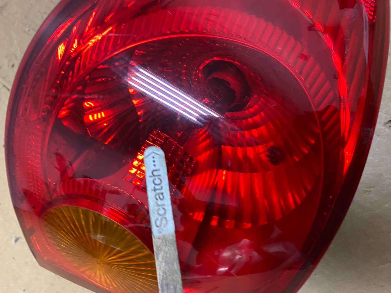 2003 to 2005 Toyota Corolla Left Driver Lh Side Tail Light Oem Q7645 DW3