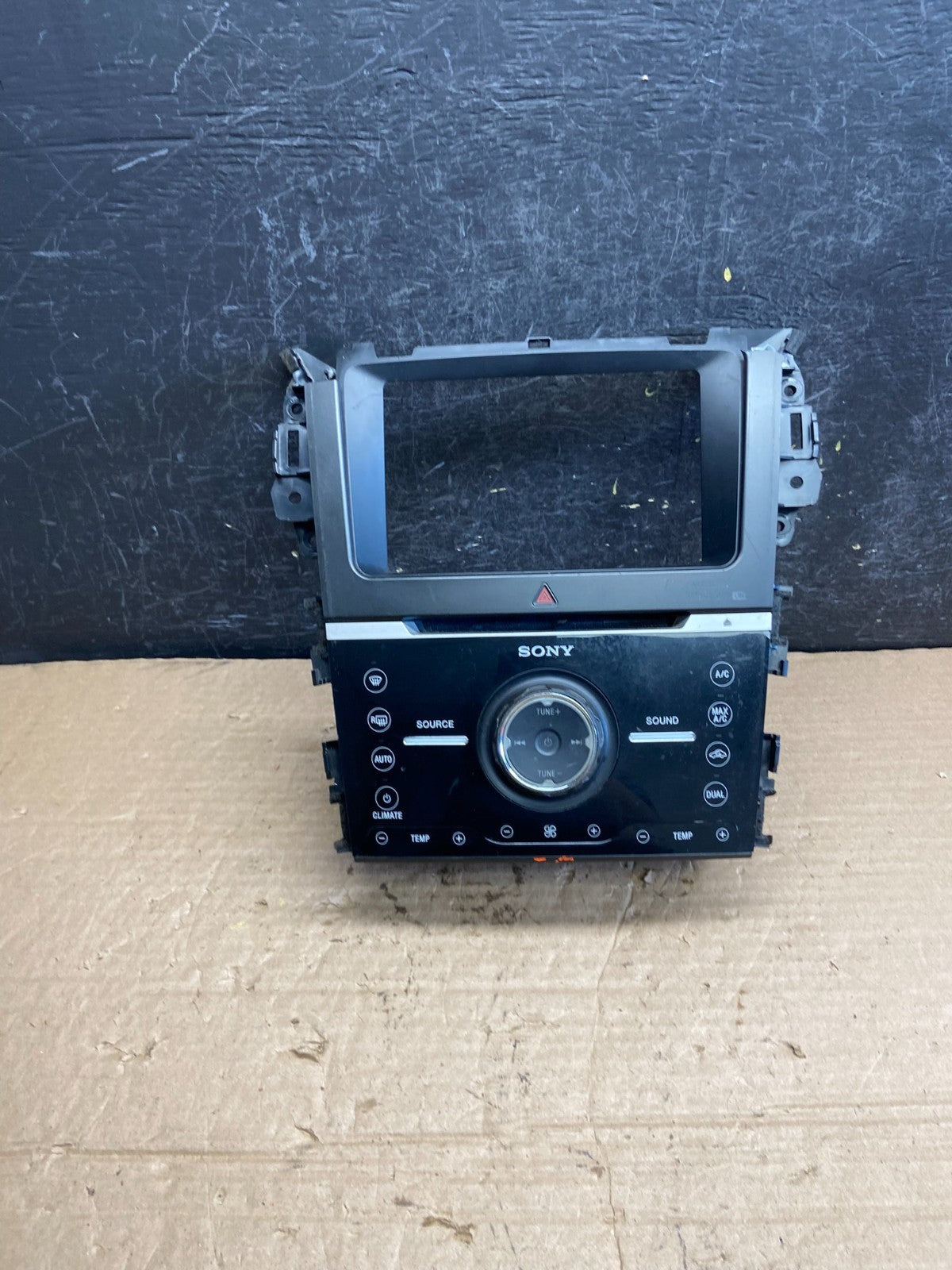 2011 to 2014 Ford Explorer Radio Climate Control Trim Bezel Panel af2331 DG0