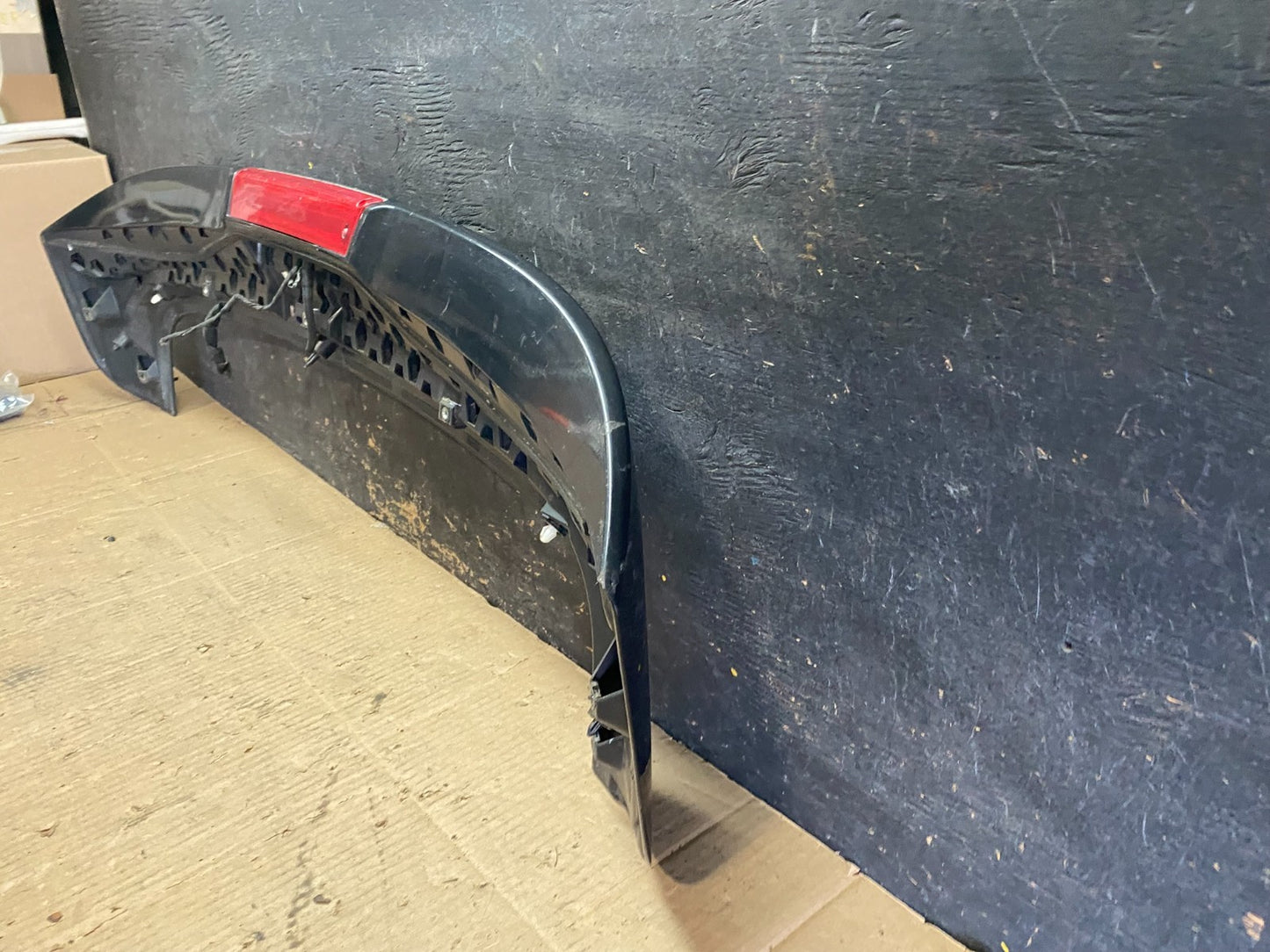 2012 to 2017 Ford Focus SE 4DR Hatchback Trunk Lid Spoiler Wing OEM u6452 DG8