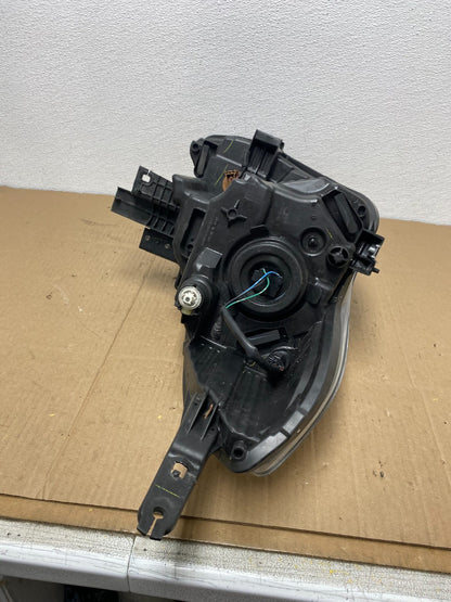 2015 to 2019 Nissan Versa Headlight Left Driver Lh Side Oem AB8204 DW9