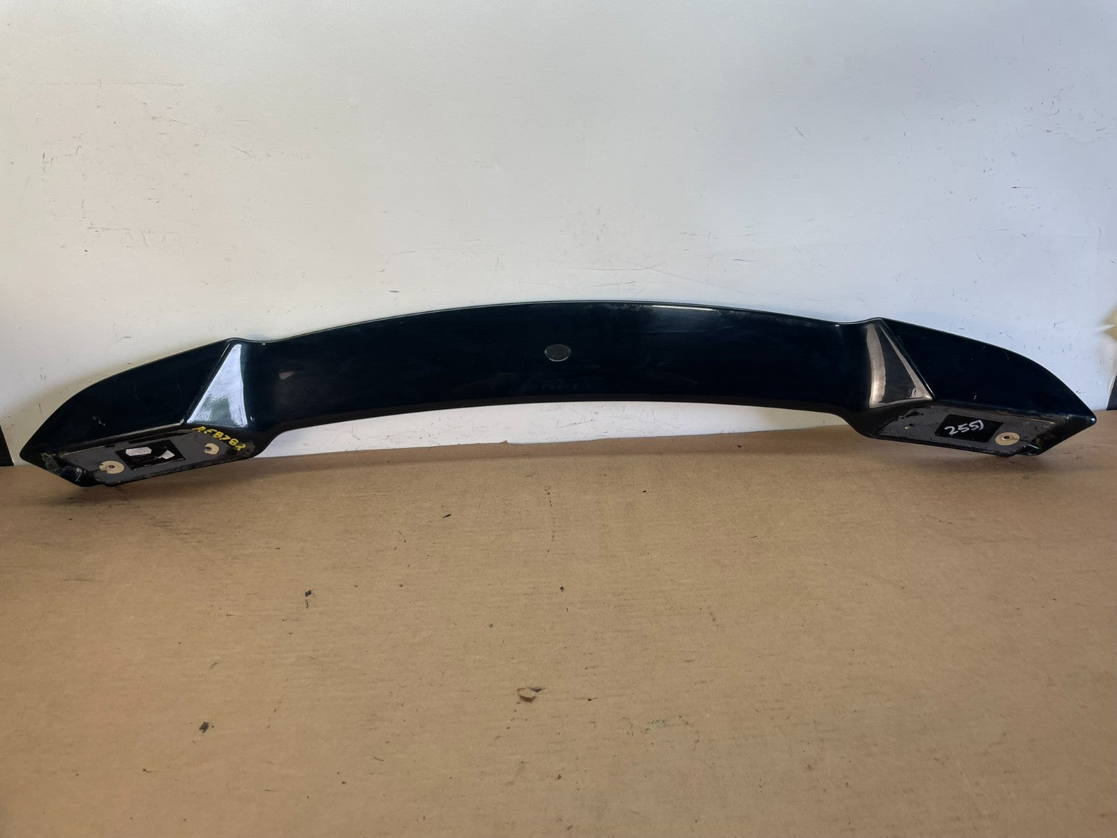2008 to 2014 Land Rover LR2 Rear Trunk Tail Light Lift Gate Spoiler AF8782 DG3