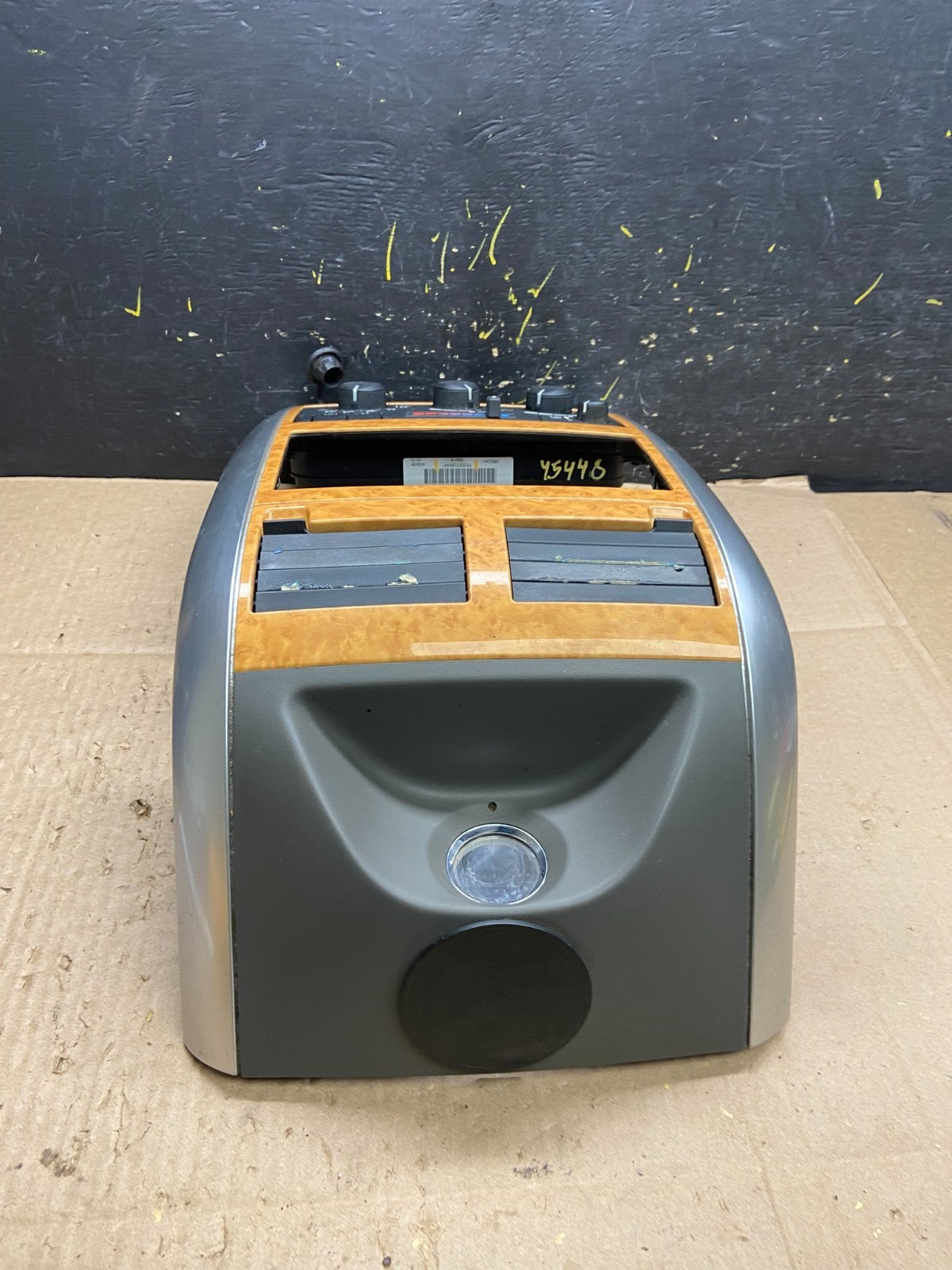 2007-2009 Chrysler Aspen Heat Climate Temperature Control Radio Bezel Y5448 DG4