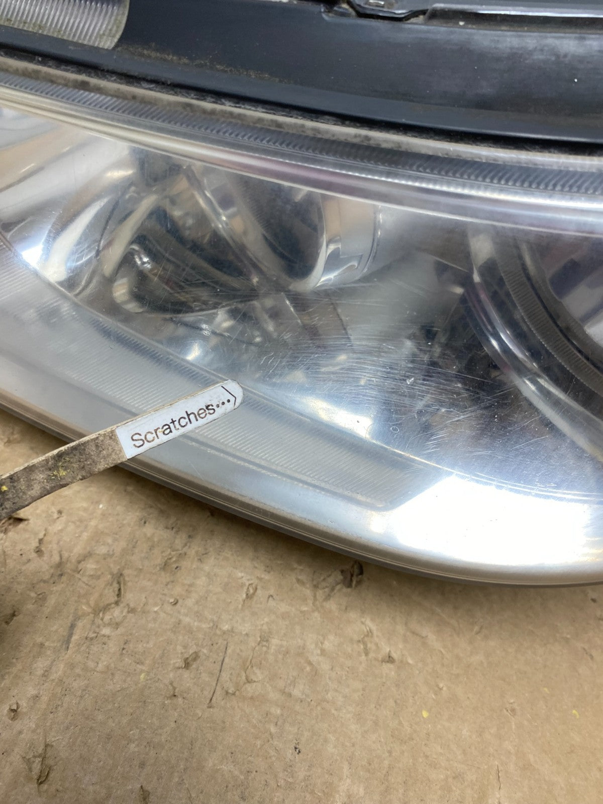 2010 to 2013 Buick Lacrosse Left Driver LH Halogen Headlight AF7437 DW3