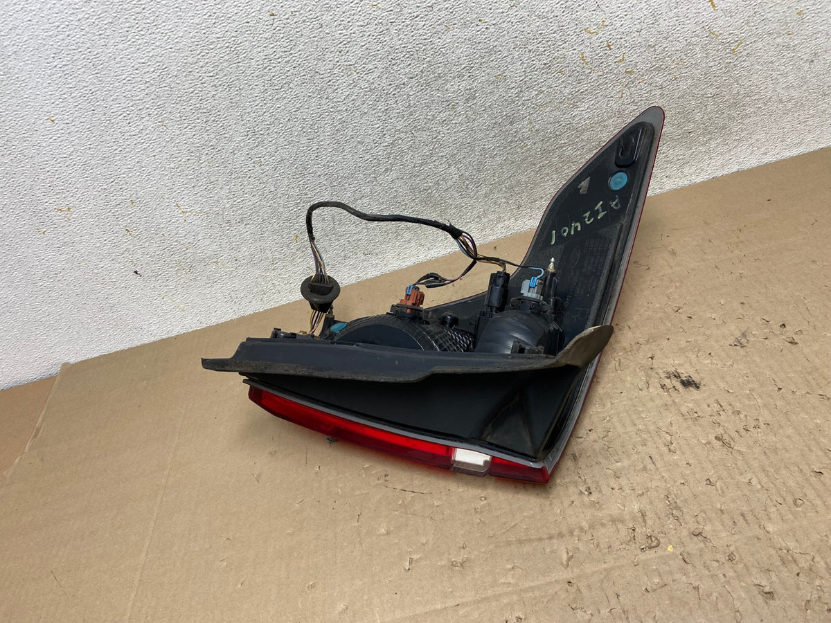 2011 2012 2013 2014 2015 Ford Explorer Right Passenger RH Tail light AI2401 LK4