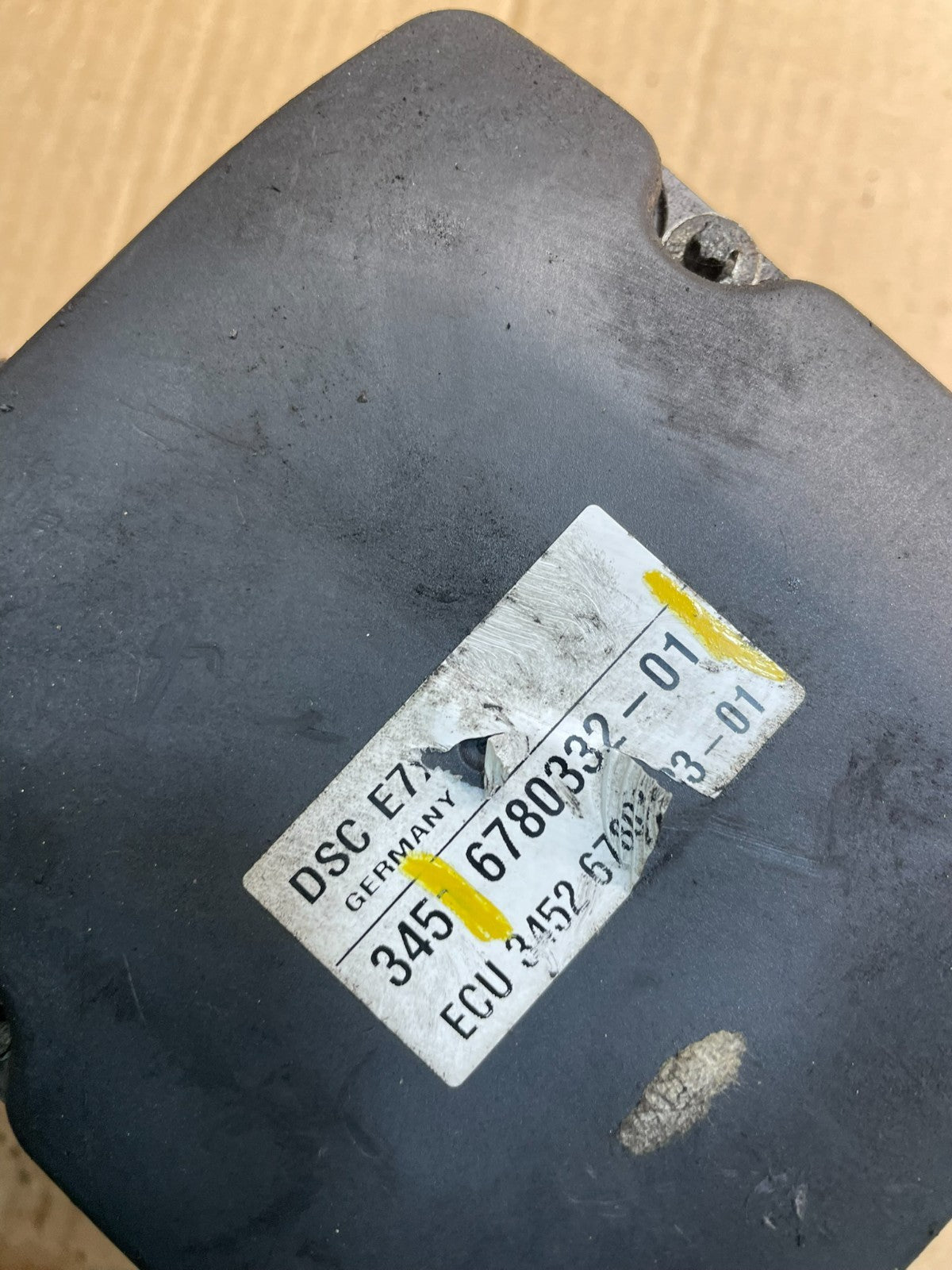 2007 to 2013 BMW X5 E70 ABS Anti-Lock Brake Pump Module OEM x1021 DG6
