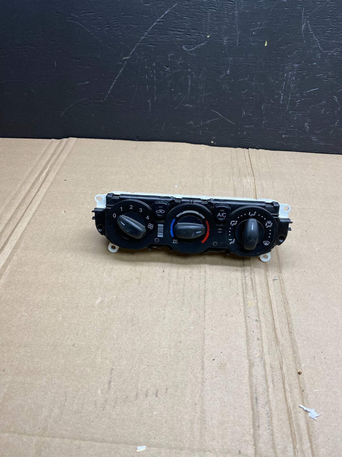 2013 - 2014 Ford Focus Ac Heater Climate Control Temperature Oem ab8680 DG0