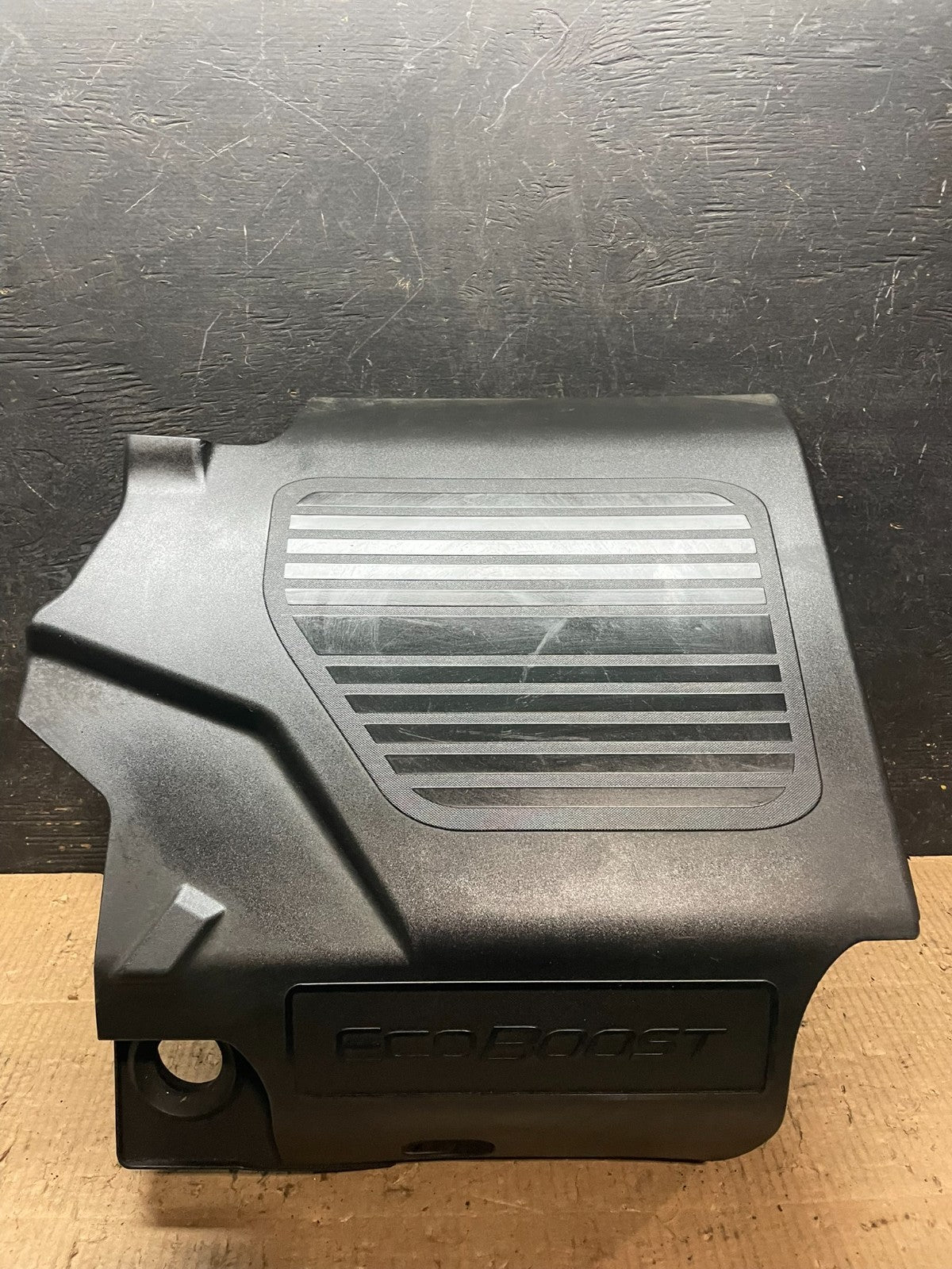 2010 to 2019 Lincoln MKS 3.7L Engine Motor Cover Y6658 DG0