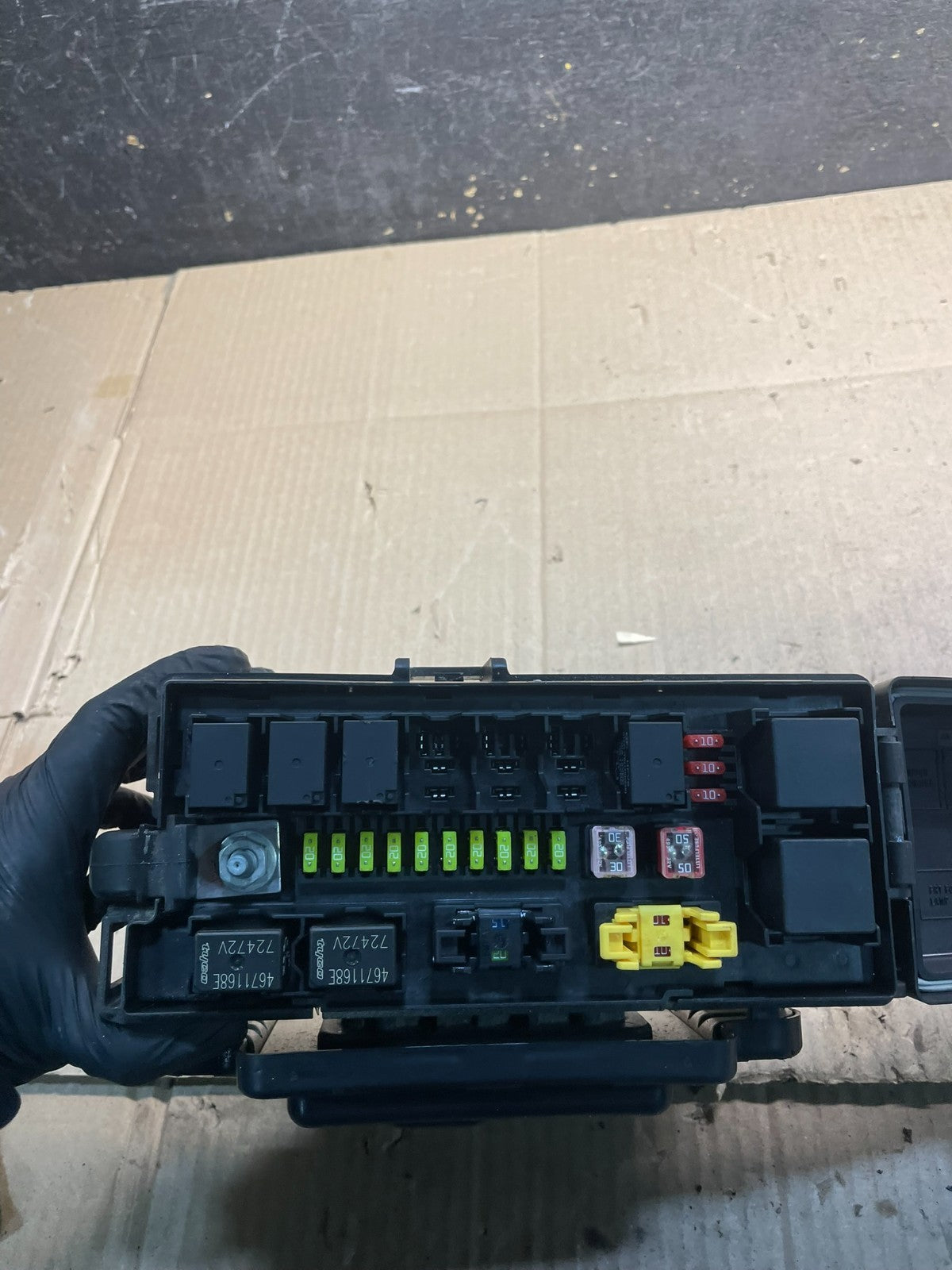 2009 Jeep Grand Cherokee Fuse Box Relay Panel BCM Body Control Module X8423 DG4