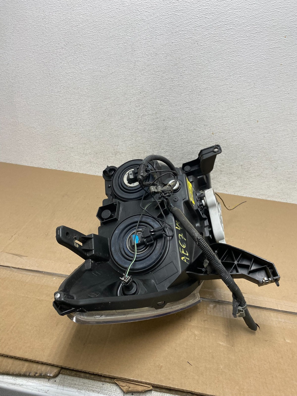 2013 to 2016 Nissan Pathfinder Left Driver LH Side Headlight Halogen DEPO AE67447