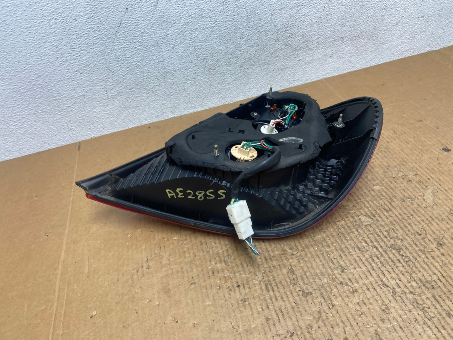 2002 2003 2004 Toyota Camry Left Driver LH Side Tail Light AE2855 LK6