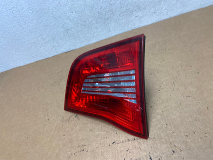 2009-2014 Volkswagen Routan Right Passenger Rh Side Inner Tail Light AD5153 LK1