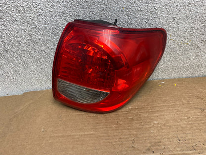 2008 to 2017 Toyota Sequoia Right Passenger RH Tail Light Oem z2610 DG0