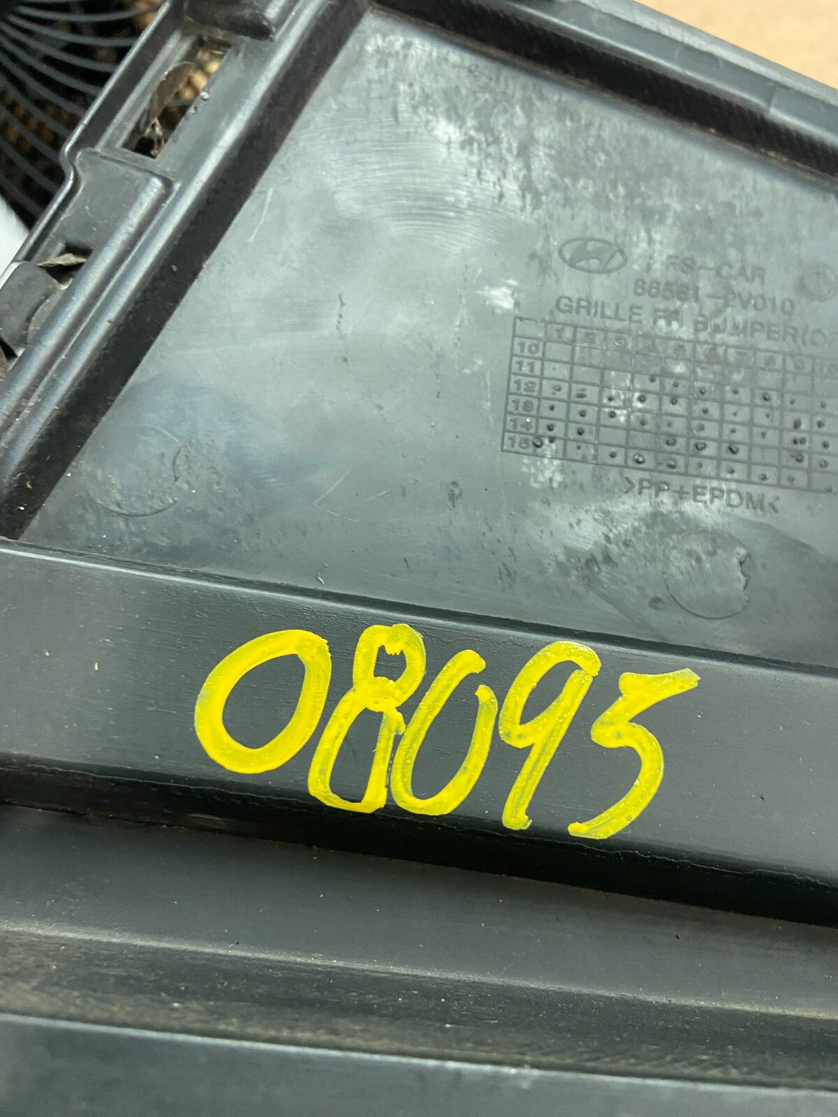 2011 2012 2013 Hyundai Tucson Front Lower Grille Grill Oem O8095 DG12
