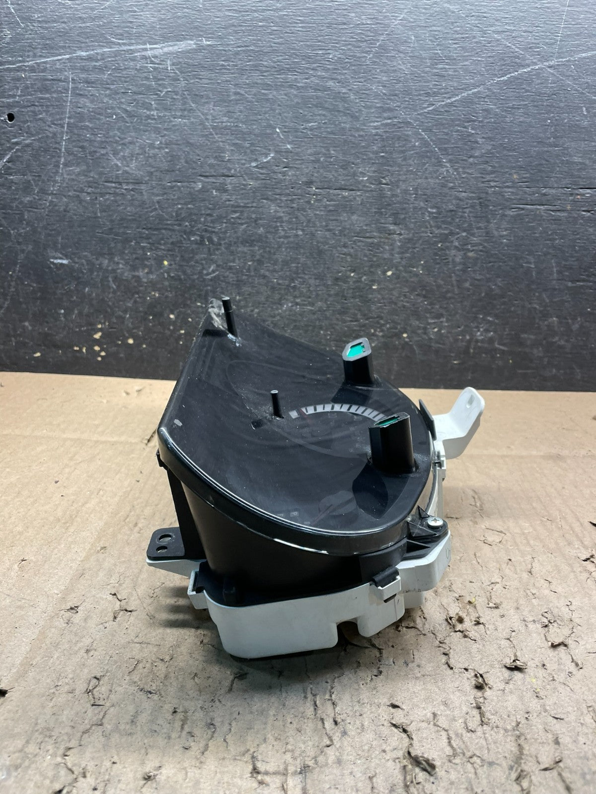 2006 to 2007 Toyota Highlander Speedometer Insrument Gauge Cluster W1462 DG2