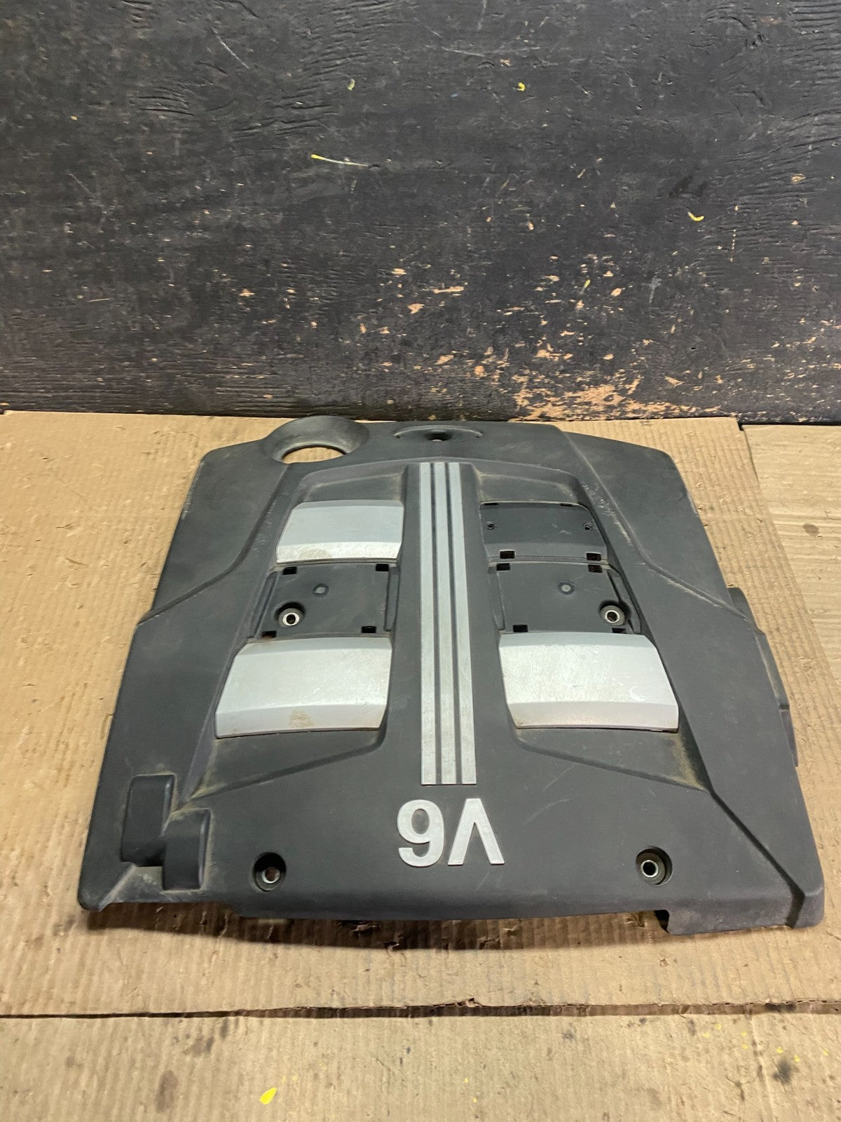 2003 to 2008 Hyundai Tiburon V6 OEM Engine Motor Cover Oem w9852 DG1