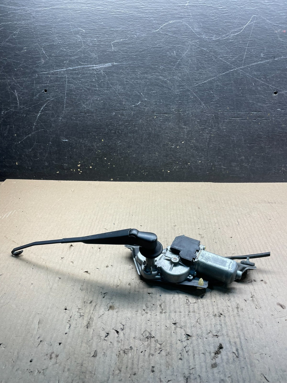 2011-2020 Toyota Sienna Rear Windshield Washer Wiper Motor x0616 DG3