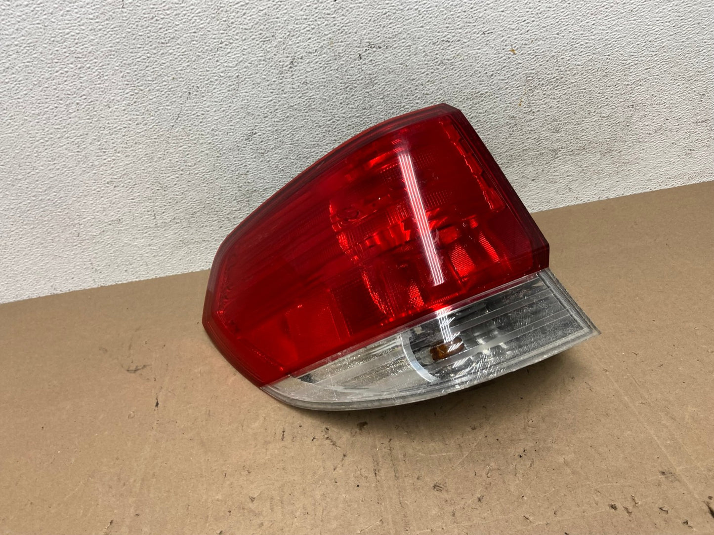 2008 2009 2010 Honda Odyssey Left Driver LH Side Tail Light AE6051 LK0