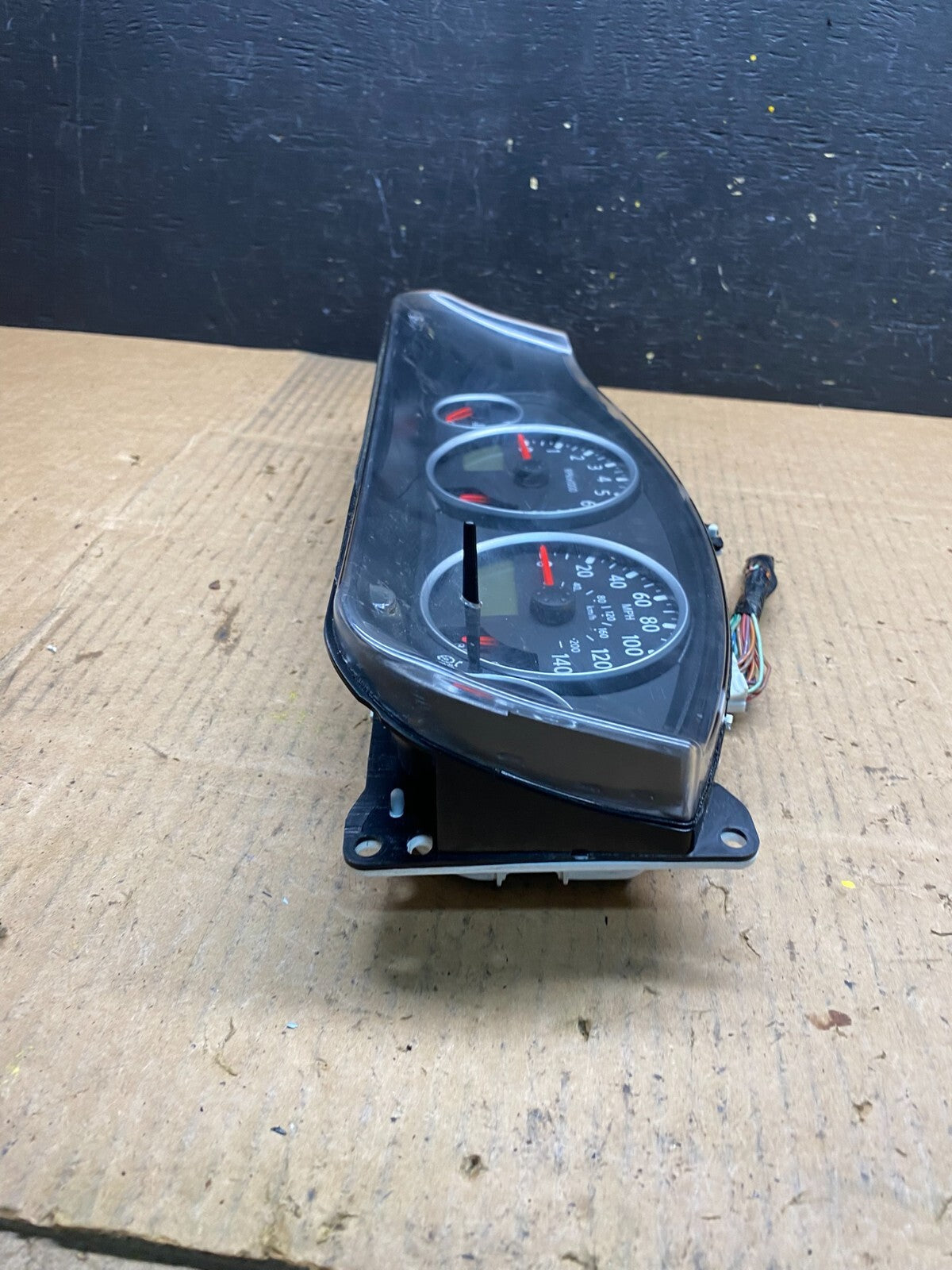 2005 to 2012 Nissan Pathfinder Xterra Frontier Speedometer Cluster Gauge N51742