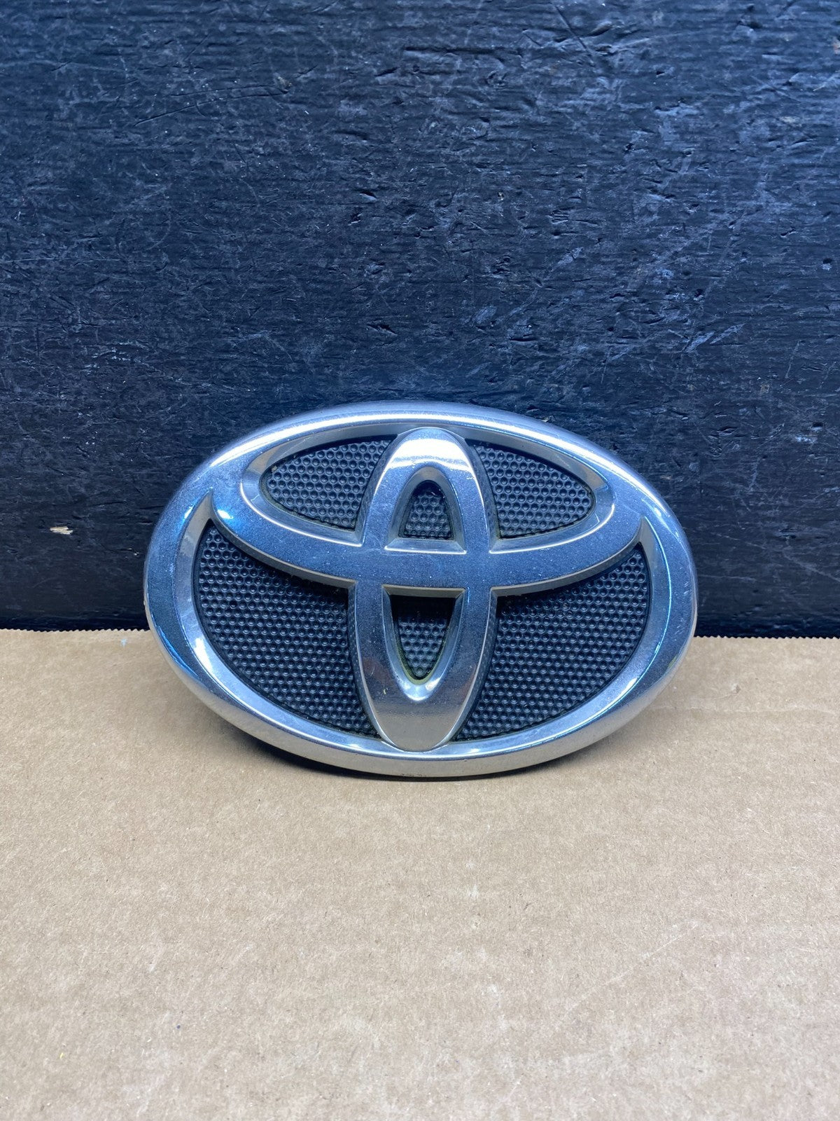 2007 2008 2009 Toyota Camry Front Grille Logo Badge Emblem AF6873 DG0