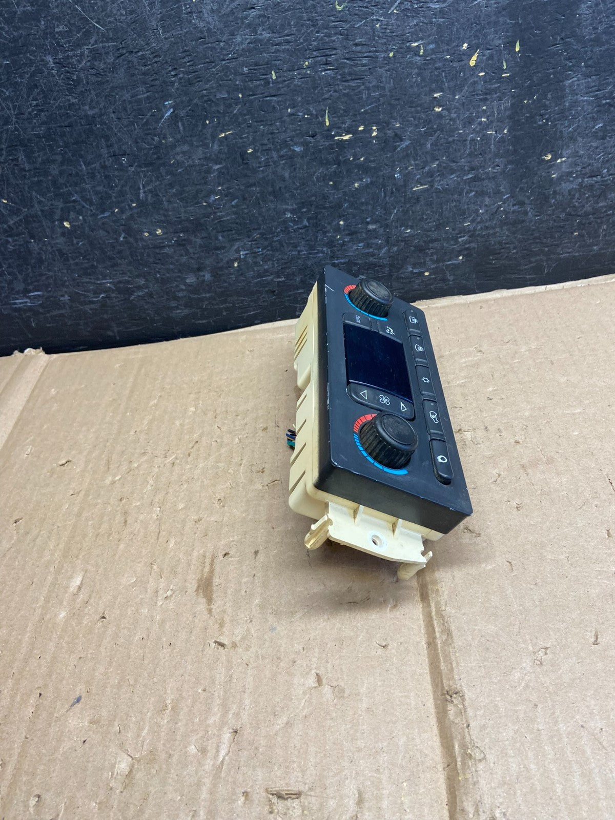 2003 to 2006 Chevrolet Silverado HVAC AC Climate Control AI2707 DG1
