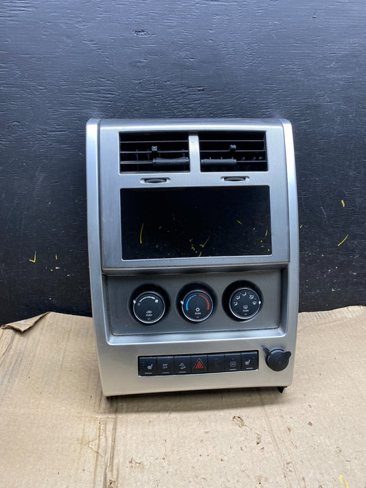 2008 to 2012 Jeep Liberty Dash Climate Temperature Control Radio Bezel X5960 DG0