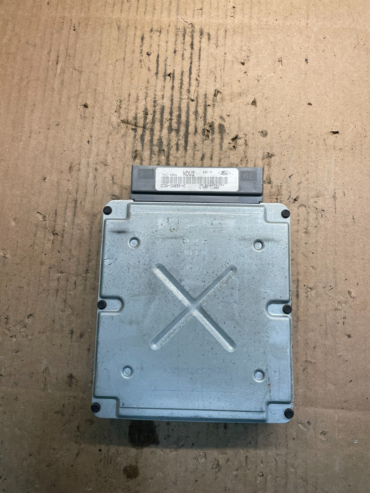 2002 Ford Van 5.4L Engine Control Module 2c2a-12a650-nc u9329 DG0
