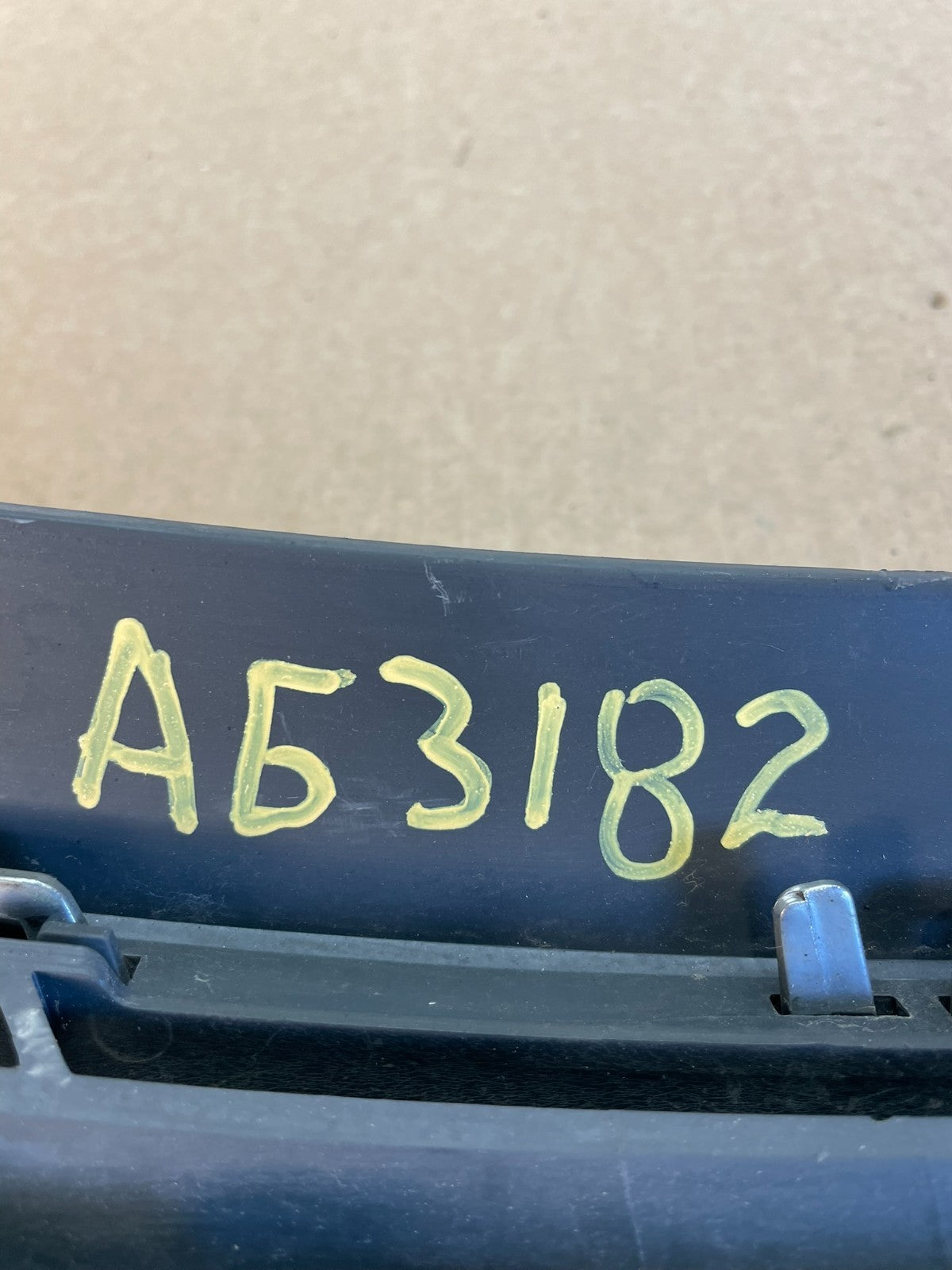 2007 2008 2009 Nissan Versa Sedan Front Upper Grill Grille AG3182 DG5