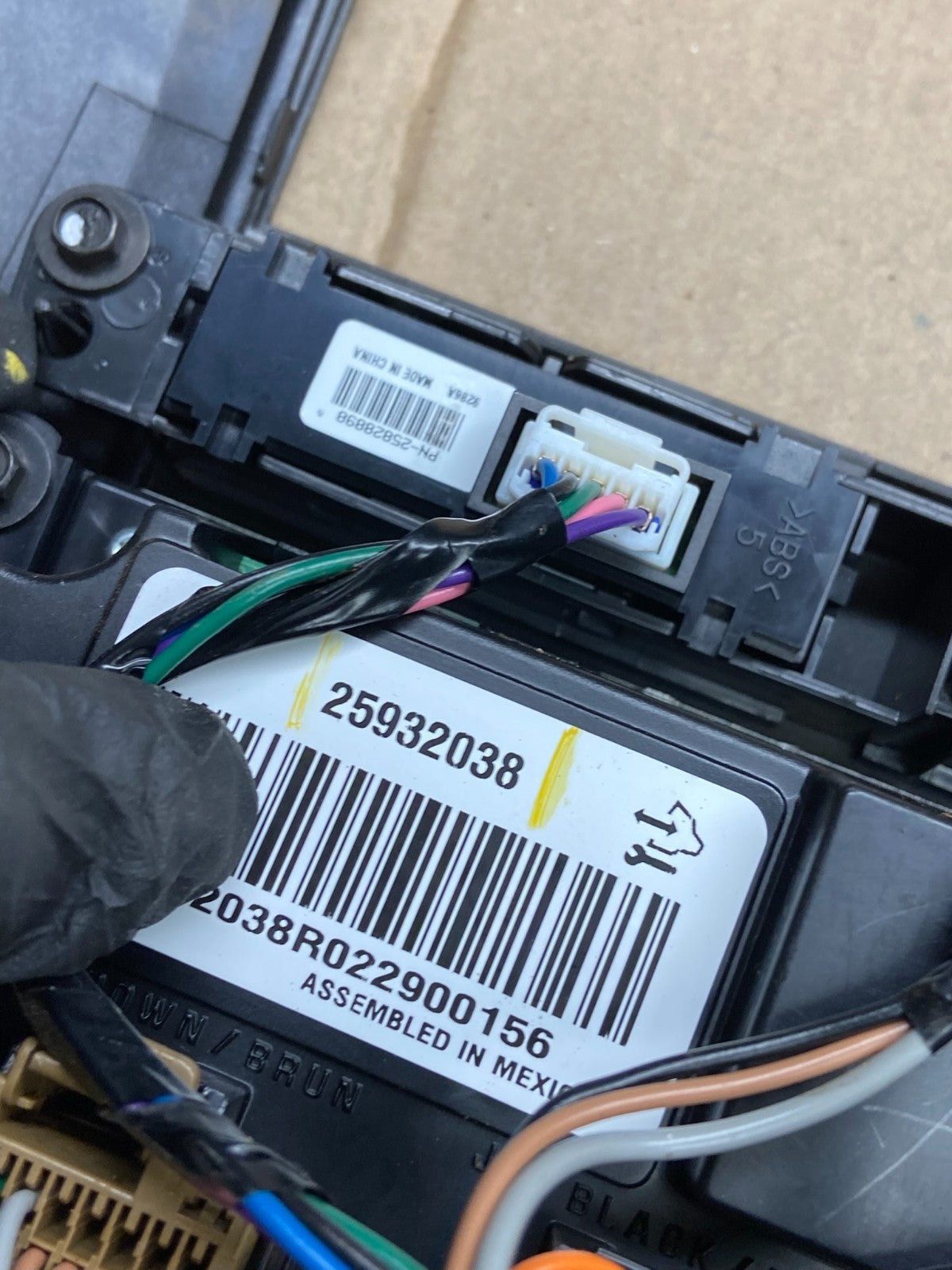 2008 to 2012 Buick Enclave AC Heater Climate Control Unit X1672 DG6