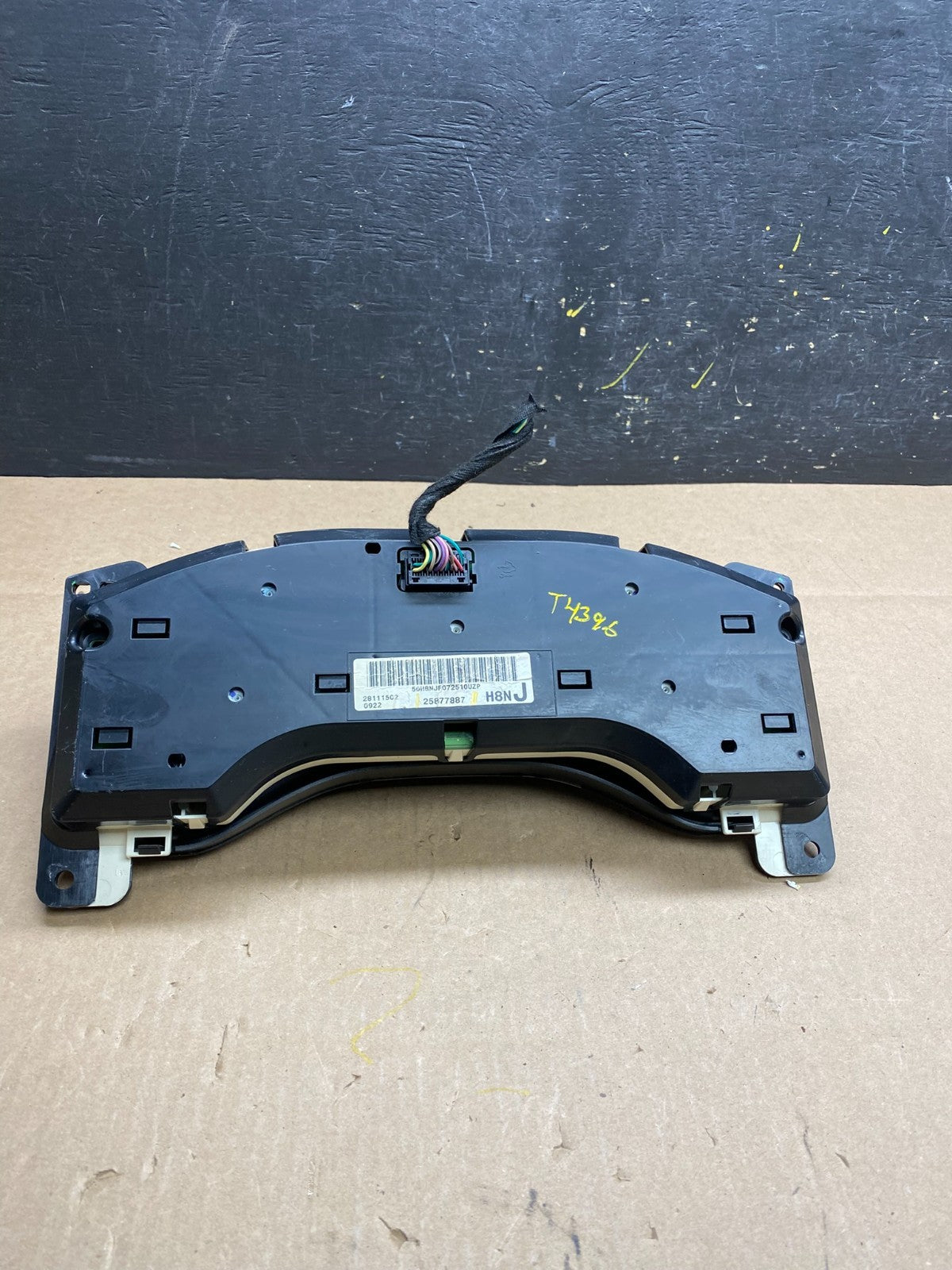 2008 2009 2010 Chevrolet Express Speedometer Cluster Gauge t4396 DG4