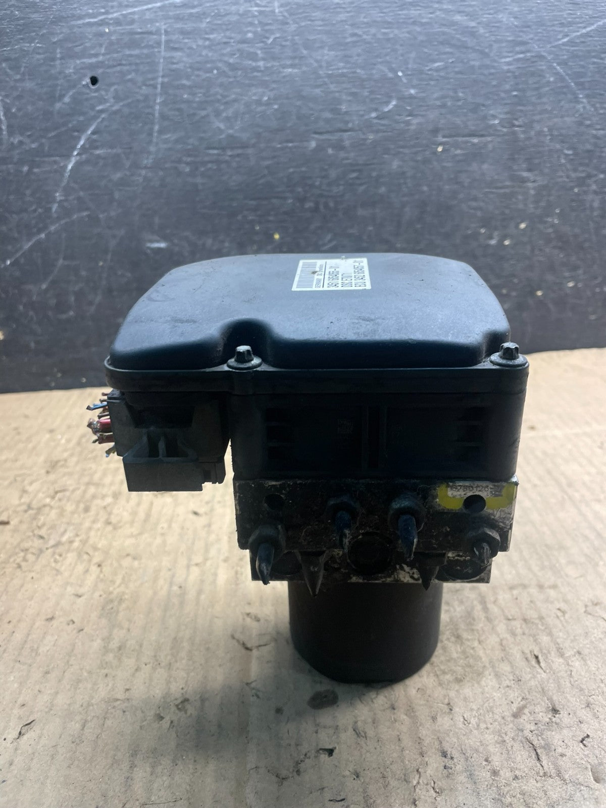 2007 to 2013 BMW X5 E70 ABS Anti-Lock Brake Pump Module OEM W7222 DG3