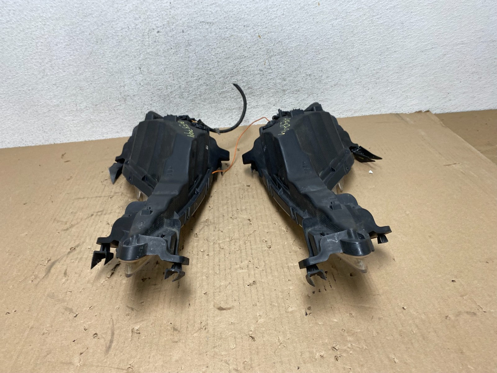 2011 to 2015 Hyundai Sonata Left+Right Set Fog Lights AE8794 DG15