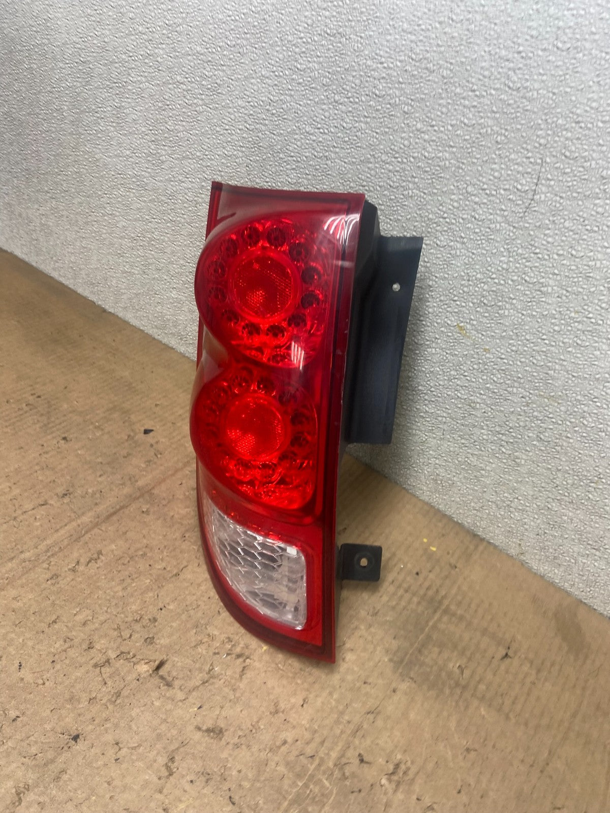 2011 to 2018 Dodge Grand Caravan Left Driver Tail Light Led AA6841 DW1