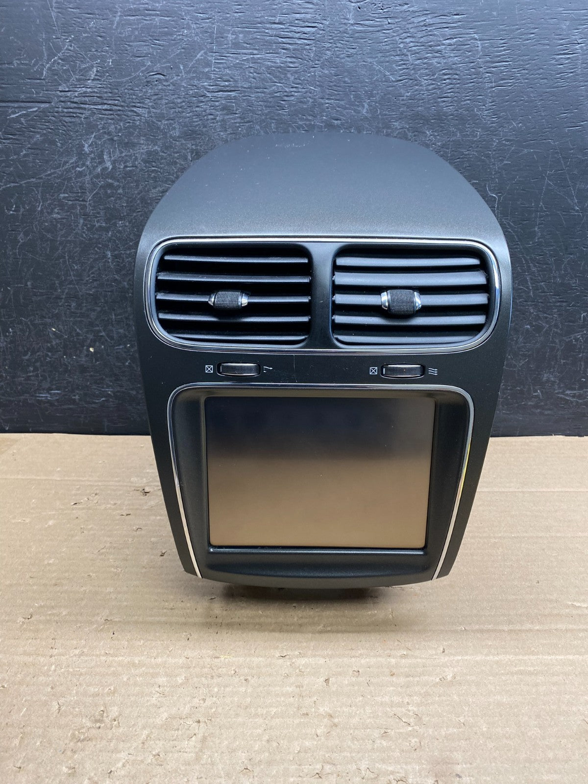 2011 to 2019 Dodge Journey 8.4 Radio Display Screen Air Vents AG6433 DG0