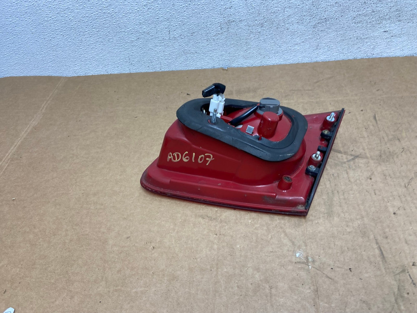 2007 2008 2009 Hyundai Santa Fe Left Driver LH Tail Light Inner AD6107 LK4