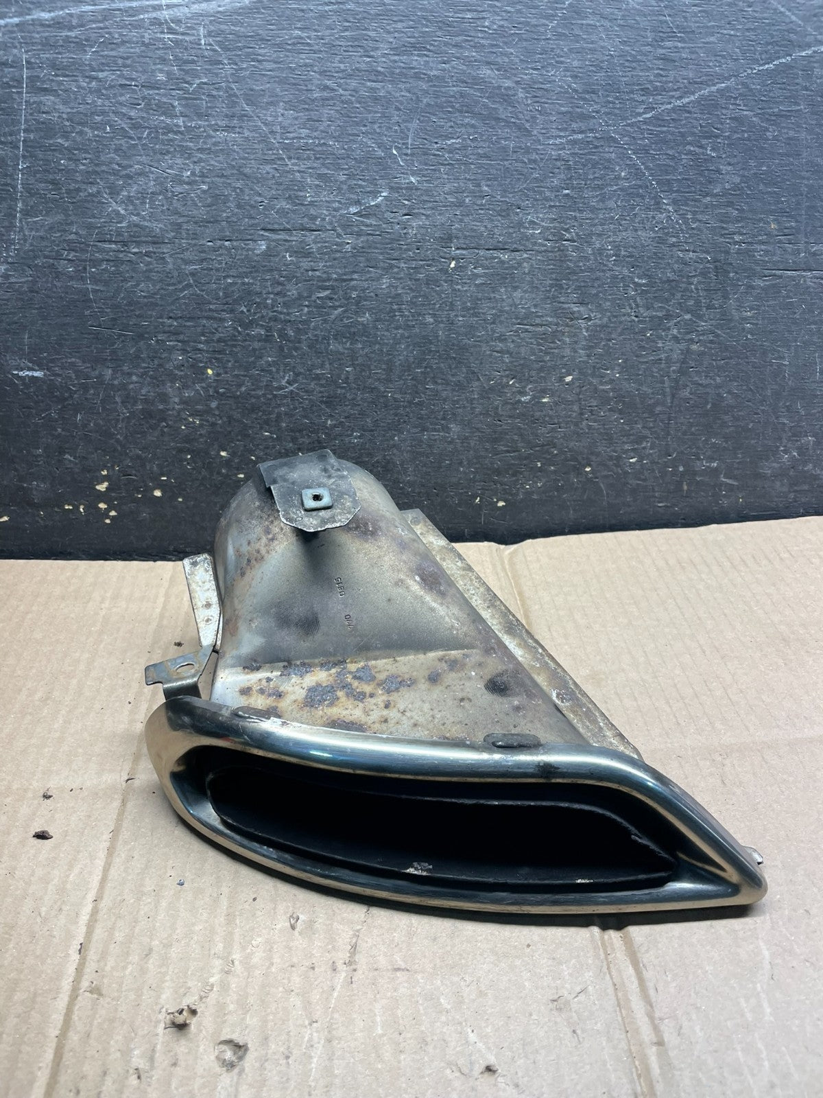 2013 to 2016 Ford Fusion Rear Right Cylinder Exhaust Pipe Cover Trim X4018 DG0