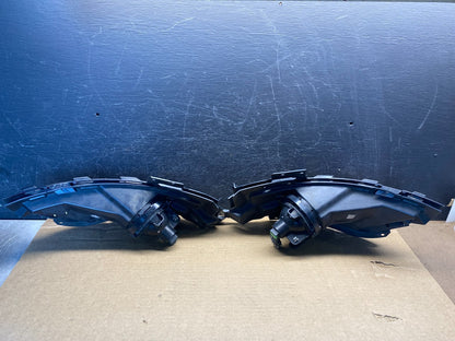 2015 to 2017 Chrysler 200 Front Left Right Set Fog Lights Covers AH4906 DG1